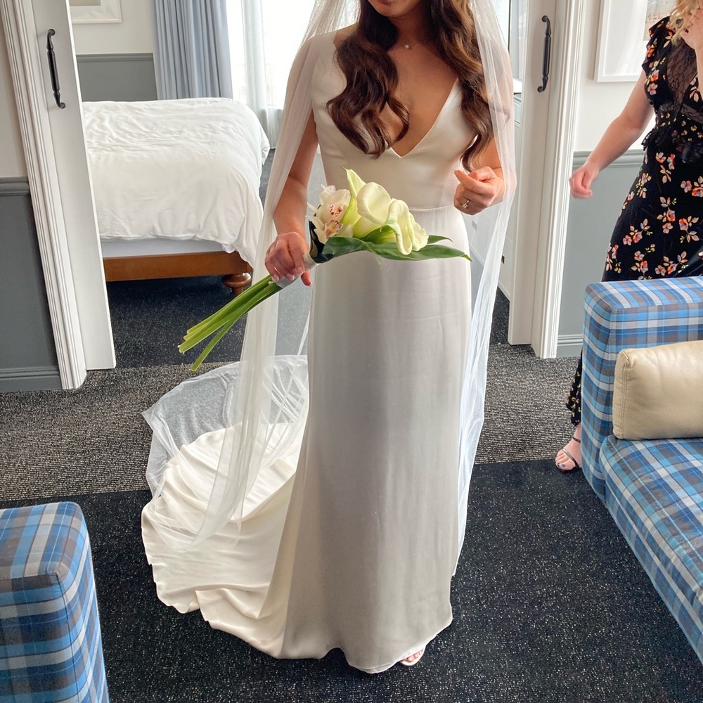 Alexandra Grecco Prisma Gown Wedding Dress - Picture 3 of 15
